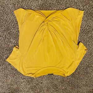 CUTE! Yellow top